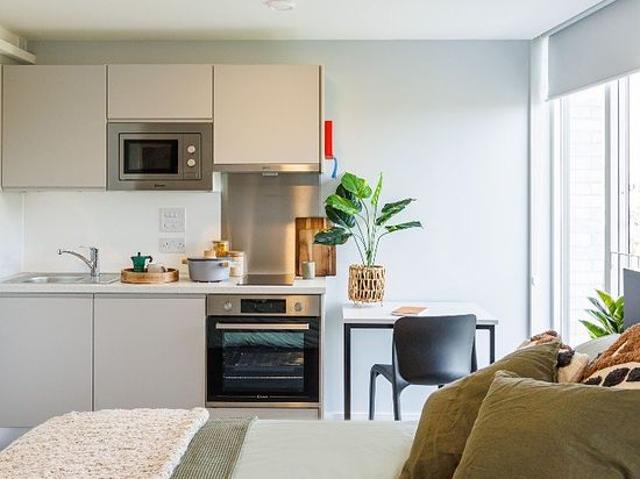 Room for rent in Old Kent Road, Greater London