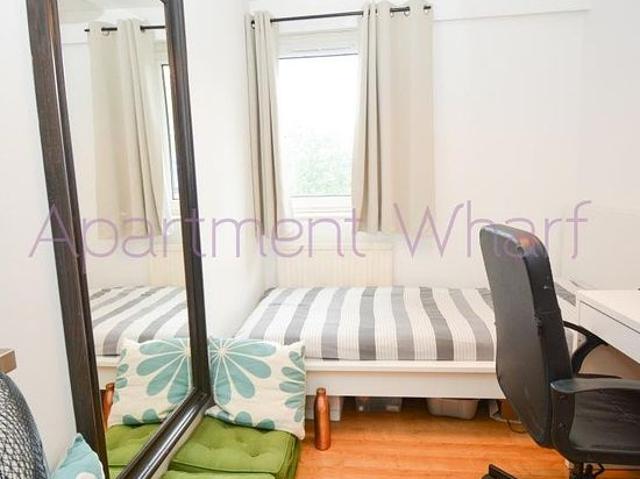Room for rent in Limehouse, Greater London