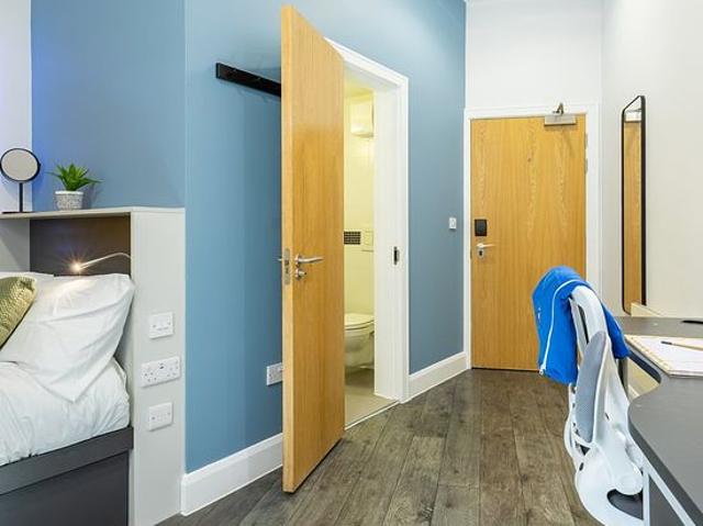 Room for rent in Finsbury, Greater London