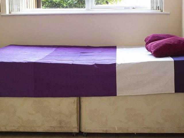 Room for rent in North Kensington, Greater London