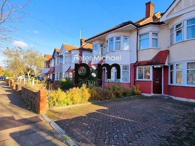 Room for rent in London Borough of Enfield, Greater London