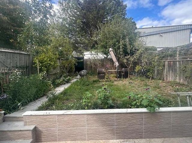Room for rent in London Borough of Ealing, Greater London