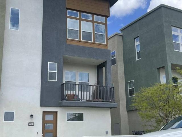 Room for rent in California