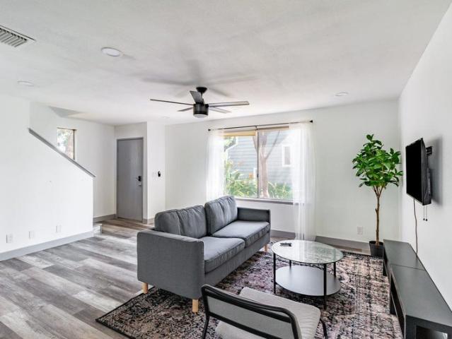 Room for rent in Pasadena, California