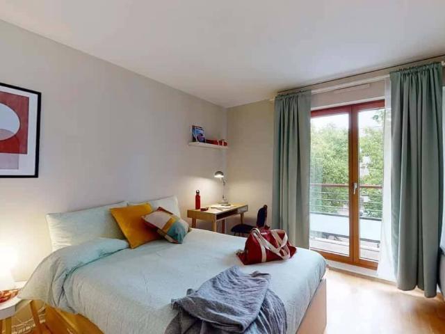 Studio location à Quartier La Ferme / Les Îles / Les Chartreux, Issy-les-Moulineaux