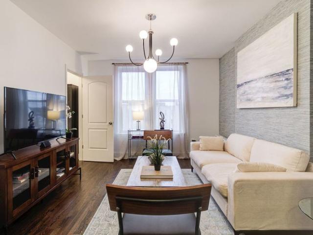 Room for rent in Arverne, New York