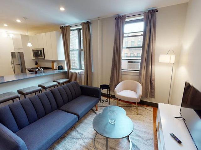 Room for rent in Arverne, New York