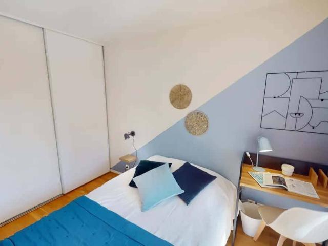 Studio location à Quartier Cœur de Ville, Courbevoie