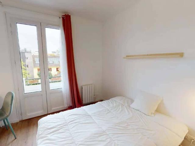 Studio location à Quartier Bords et Val de Seine / Les Arches, Issy-les-Moulineaux