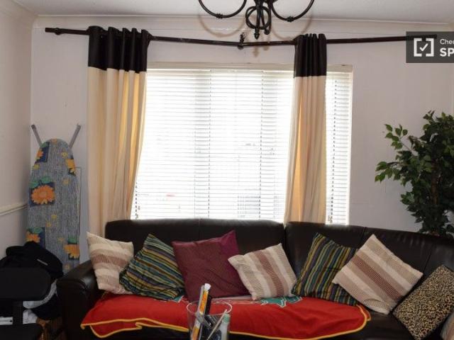 Room to rent in Bluebell, North Tipperary