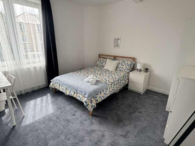 Room for rent in Prestonfield, City of Edinburgh