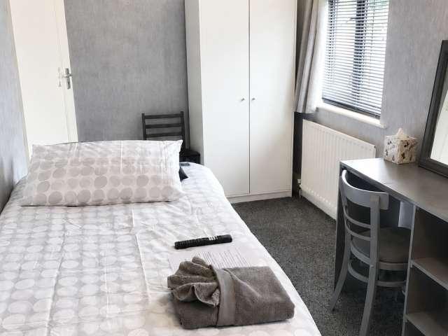 Room for rent in Hyson Green, Haddon