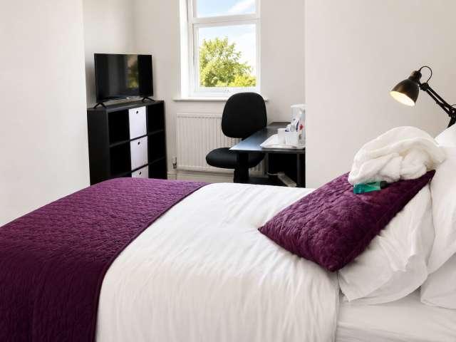 Room for rent in Haddon, East Midlands