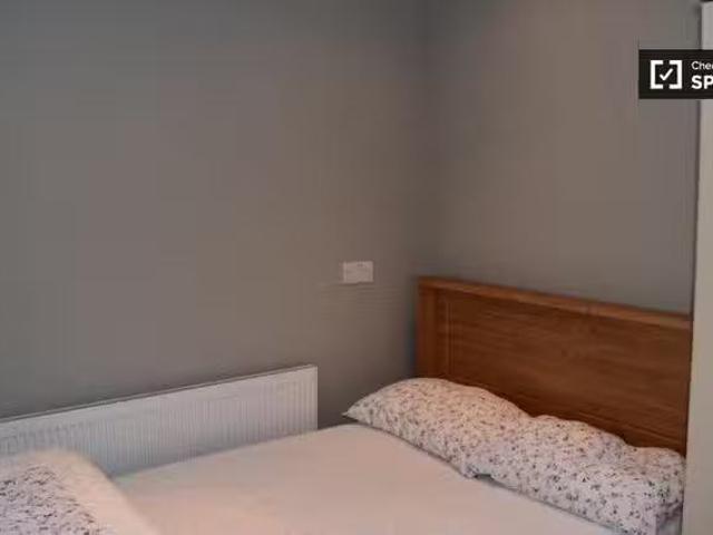 House to rent in Bluebell, North Tipperary