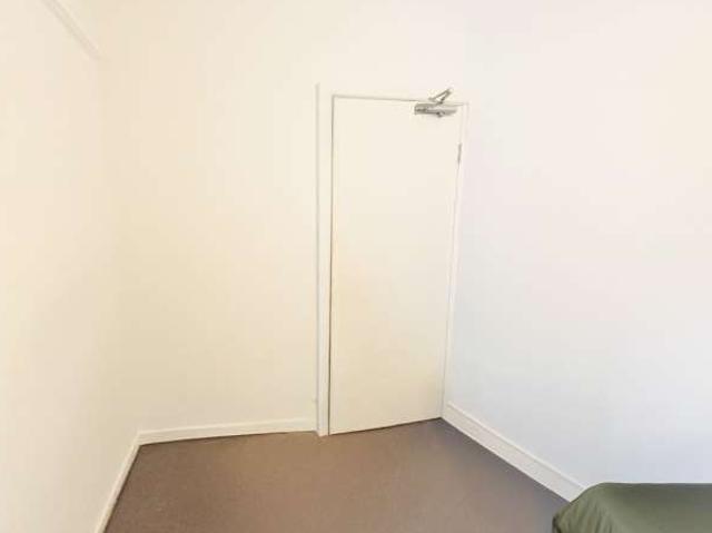 Room for rent in Westminster, Greater London