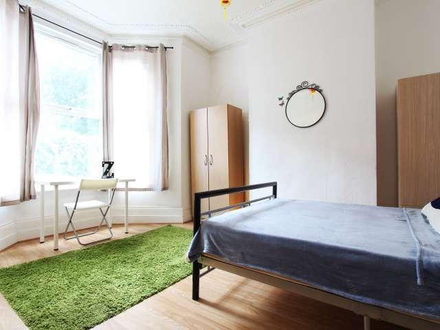 Room for rent in Greater London