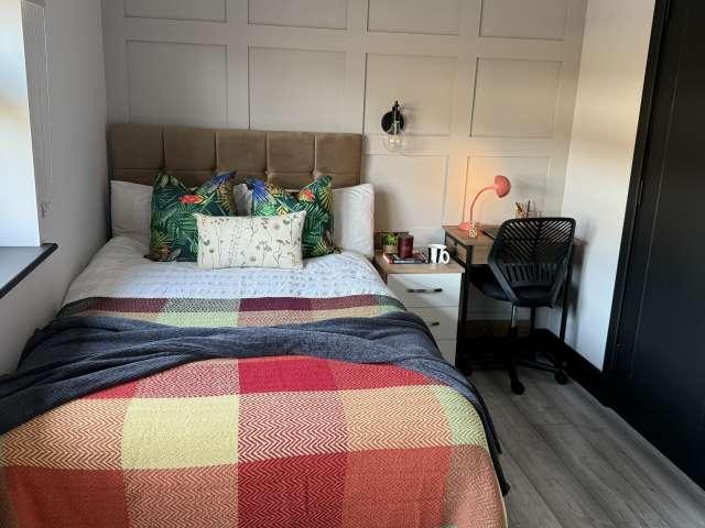 Room for rent in Elstree and Borehamwood, Borehamwood