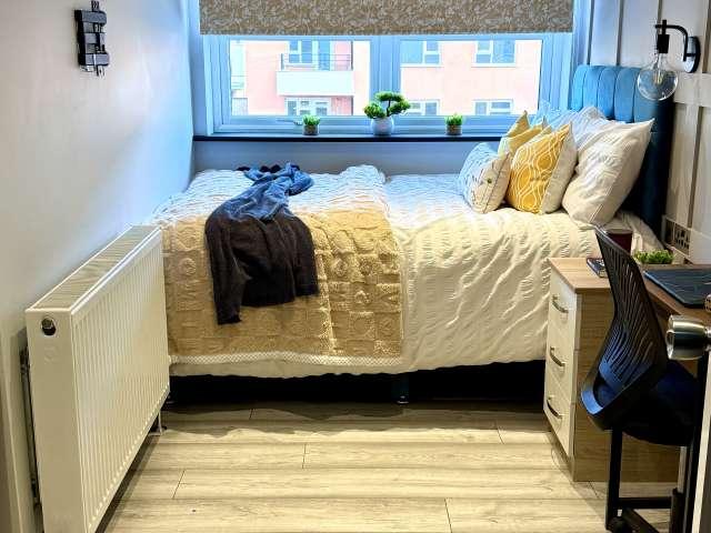 Room for rent in Elstree and Borehamwood, Borehamwood