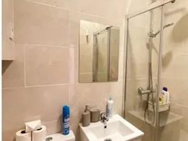 Quarto alugar em São Vicente, Lisboa