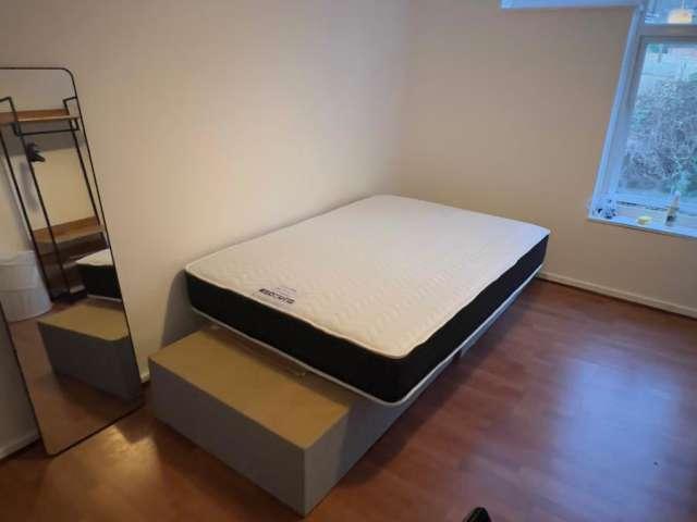 Room for rent in London Borough of Lewisham, Forest Hill