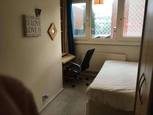 Room for rent in London Borough of Wandsworth, Greater London