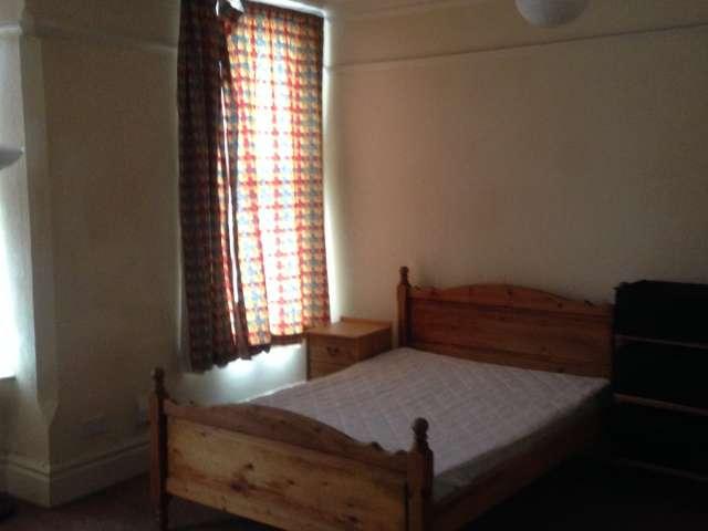 Room for rent in Haddon, East Midlands