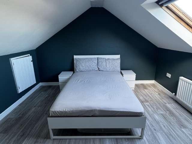 Room to rent in Dublin 9, Bluebell