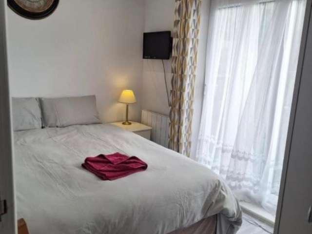 Room for rent in London Borough of Ealing, Greater London