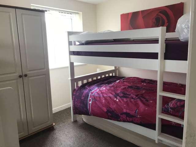 Room for rent in Broxtowe, Haddon