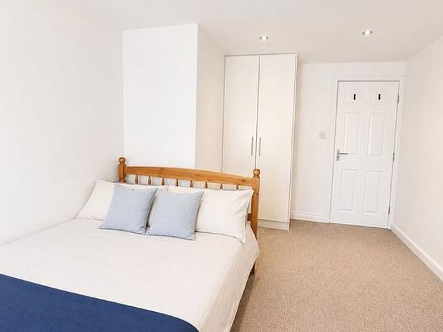 Room for rent in Sharrow Vale, South Yorkshire