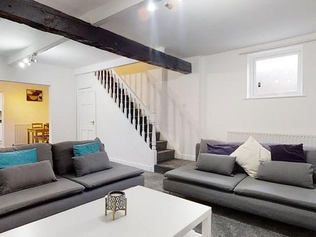 Room for rent in Sharrow Vale, South Yorkshire