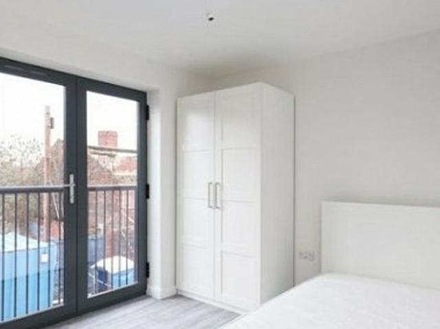 Room for rent in Saint Vincent's, Netherthorpe