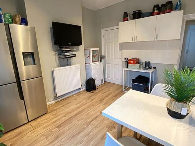 Room for rent in Sharrow Vale, South Yorkshire