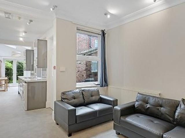 Room for rent in South Yorkshire