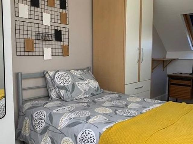 Room for rent in Sharrow Vale, South Yorkshire
