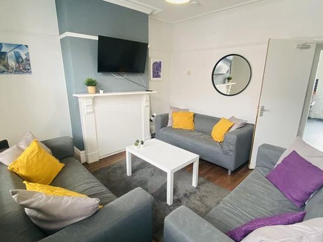 Room for rent in South Yorkshire