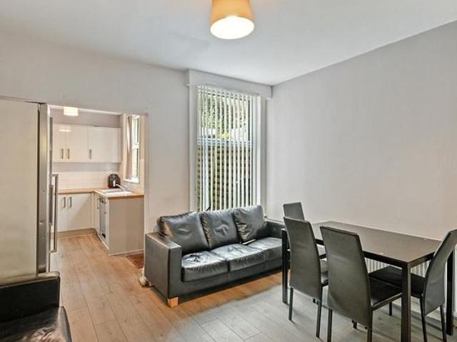 Room for rent in Sharrow Vale, South Yorkshire