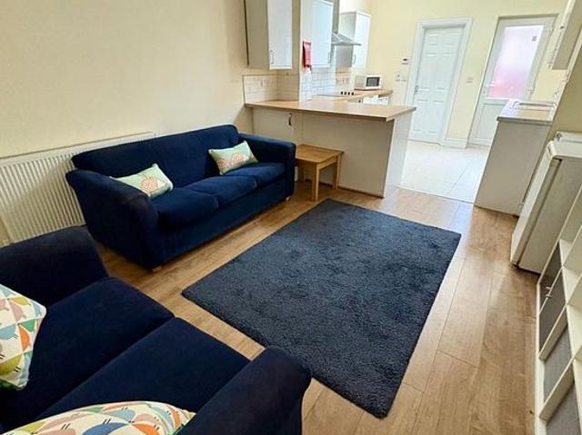 Room for rent in South Yorkshire