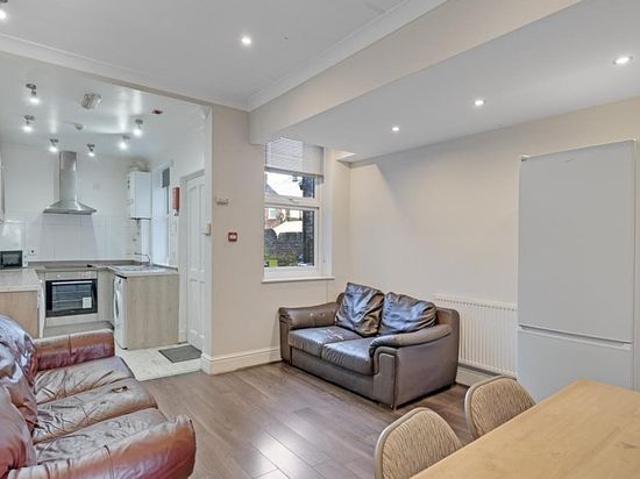 Room for rent in Park Hill, South Yorkshire