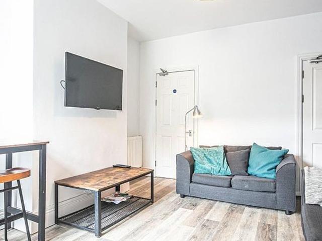 Room for rent in South Yorkshire