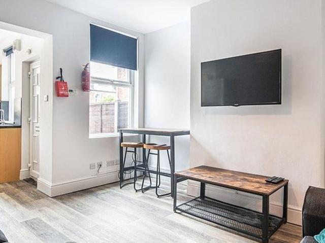 Room for rent in South Yorkshire