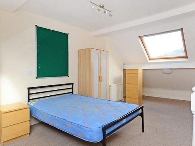 Room for rent in South Yorkshire