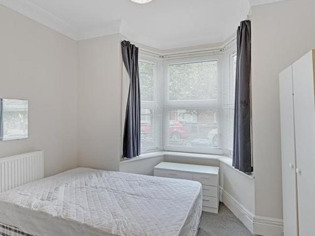 Room for rent in Sharrow Vale, South Yorkshire