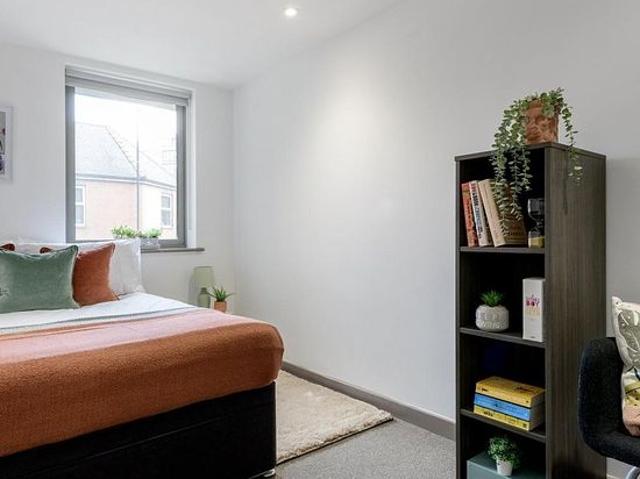 Room for rent in City Centre, South Yorkshire