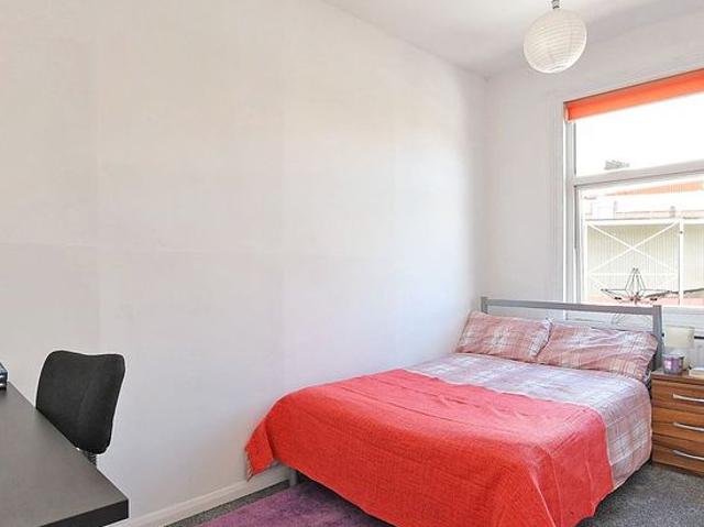 Room for rent in South Yorkshire