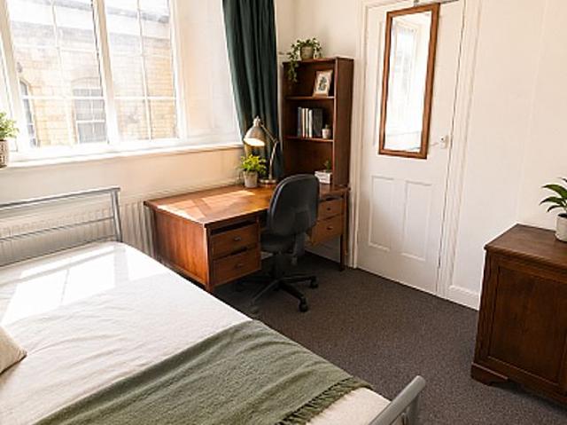 Room for rent in Park Hill, South Yorkshire