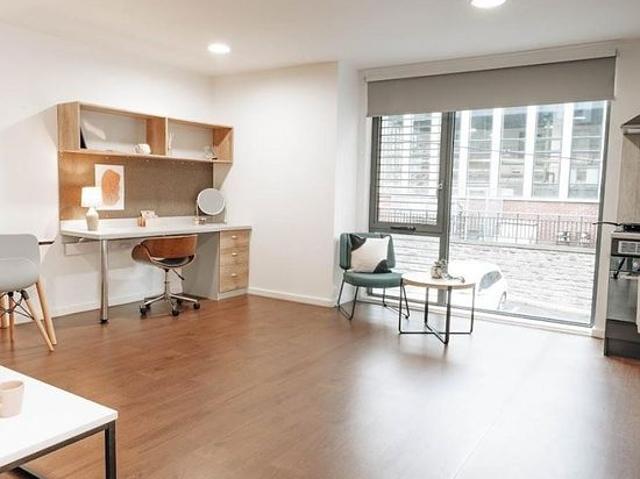 Room for rent in Devonshire, Sheffield