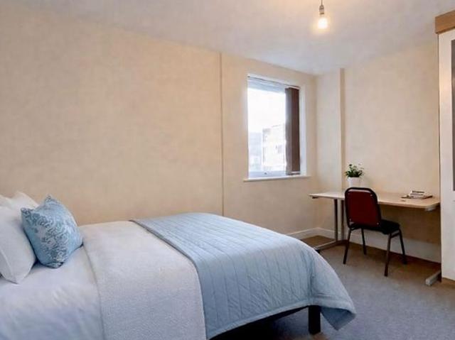 Room for rent in Devonshire, South Yorkshire