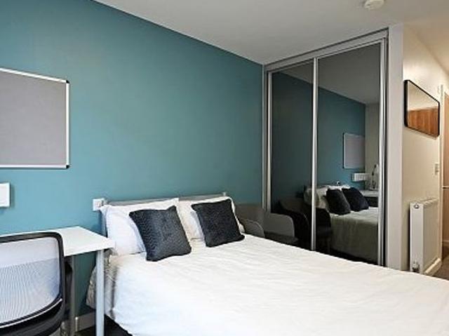 Room for rent in City Centre, South Yorkshire