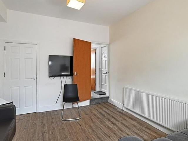 Room for rent in Sharrow Vale, South Yorkshire